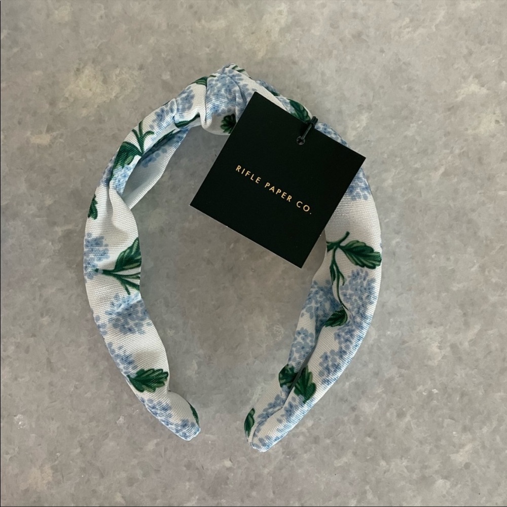 Headband w tags